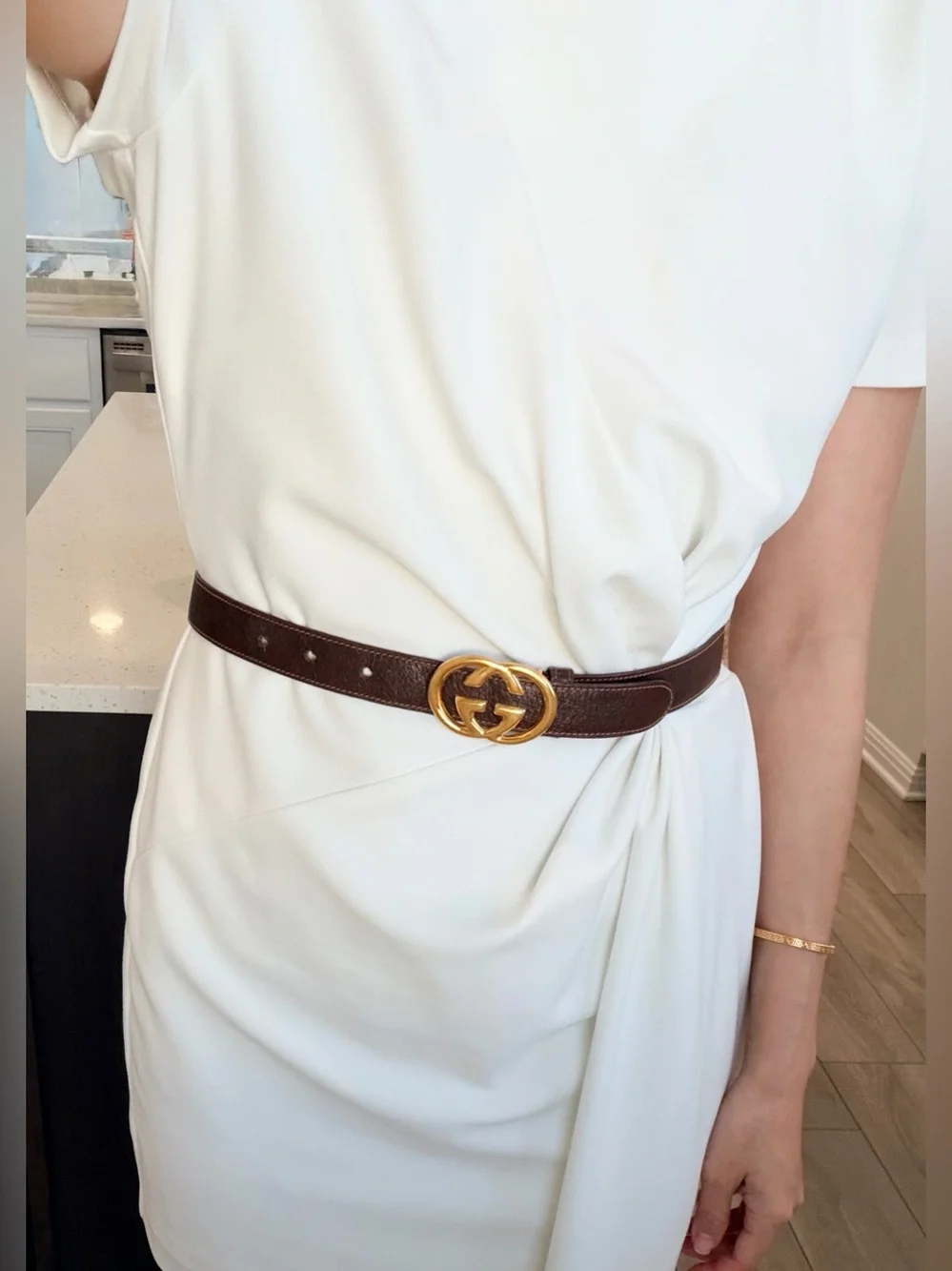 Auth Vintage Gucci GG Skinny Brown Leather Belt Gold Buckle 70/28